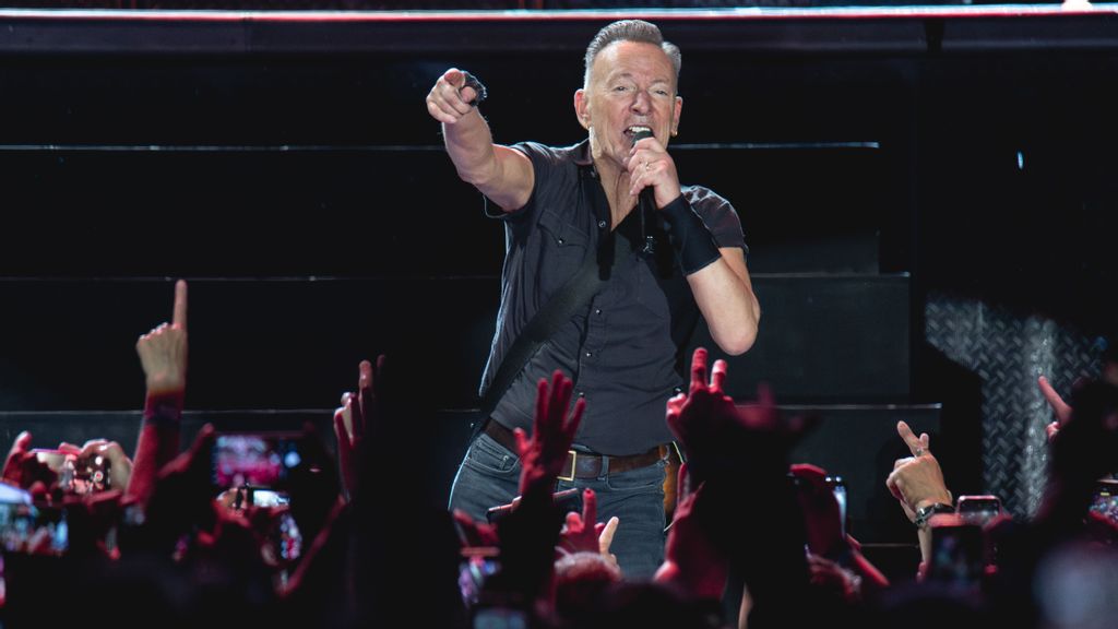 Bruce Springsteen performs a second concert at Estadi Olimpic Lluis Companys on April 30, 2023, in Barcelona, Spain. Some references to Catalunya were censored by Spanish TV. XAVI TORRENT/EL NACIONAL EN