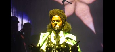 Lauryn Hill at the 2023 Roots Picnic. (Photo by Derrel Jazz Johnson for rolling out.)