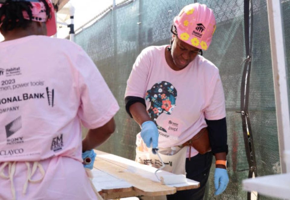 Stars come together to build homes for women in South Los Angeles (video)