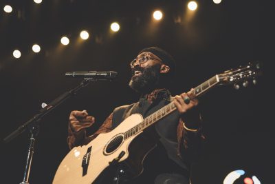 A night of timeless R&B magic: Raphael Saadiq and Tony! Toni! Toné! in Chicago