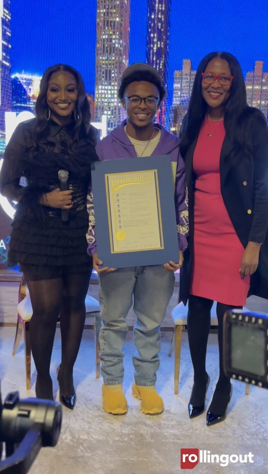 Yung Joc, 'rolling out' family tree of correspondents honored by Fulton County