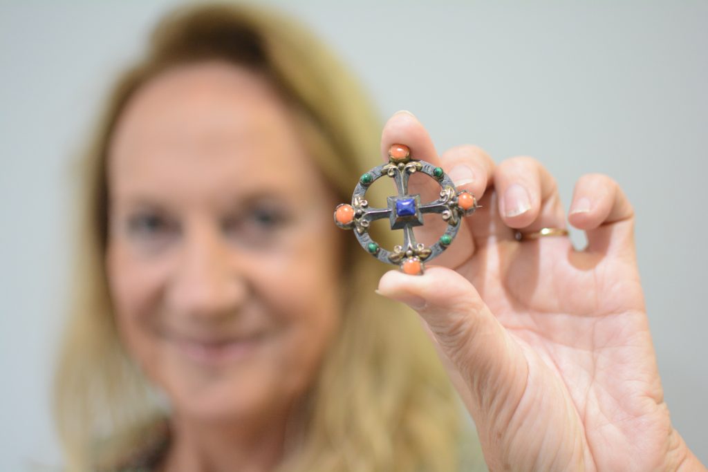 Flora Steel with the William Burges' brooch. GILDINGS AUCTIONEERS VIA SWNS.