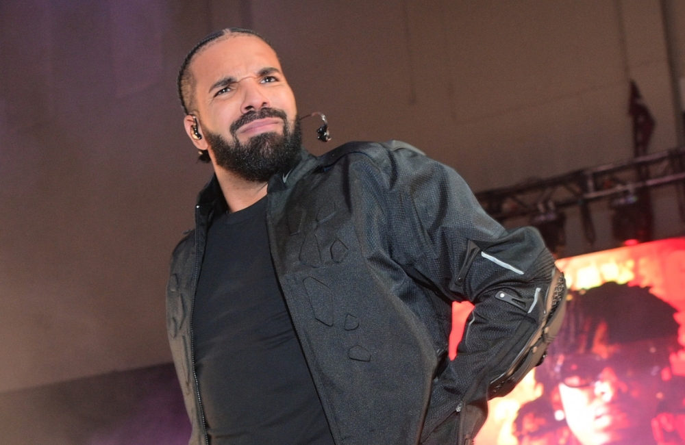 Drake surprises fans with 100 gigabytes of data, including 3 new songs