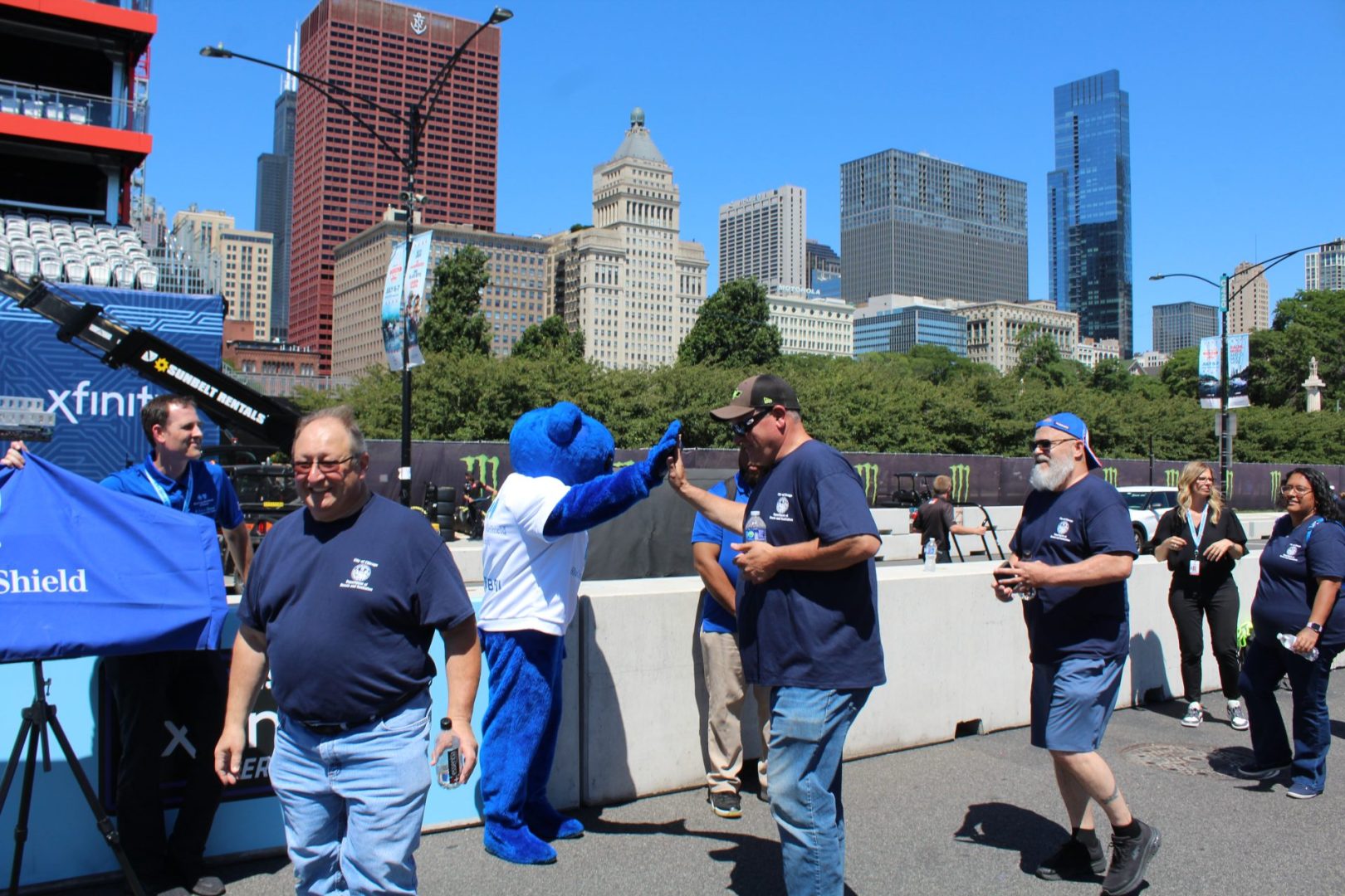 Blue Cross Blue Shield Illinois and NASCAR honor Chicago heroes