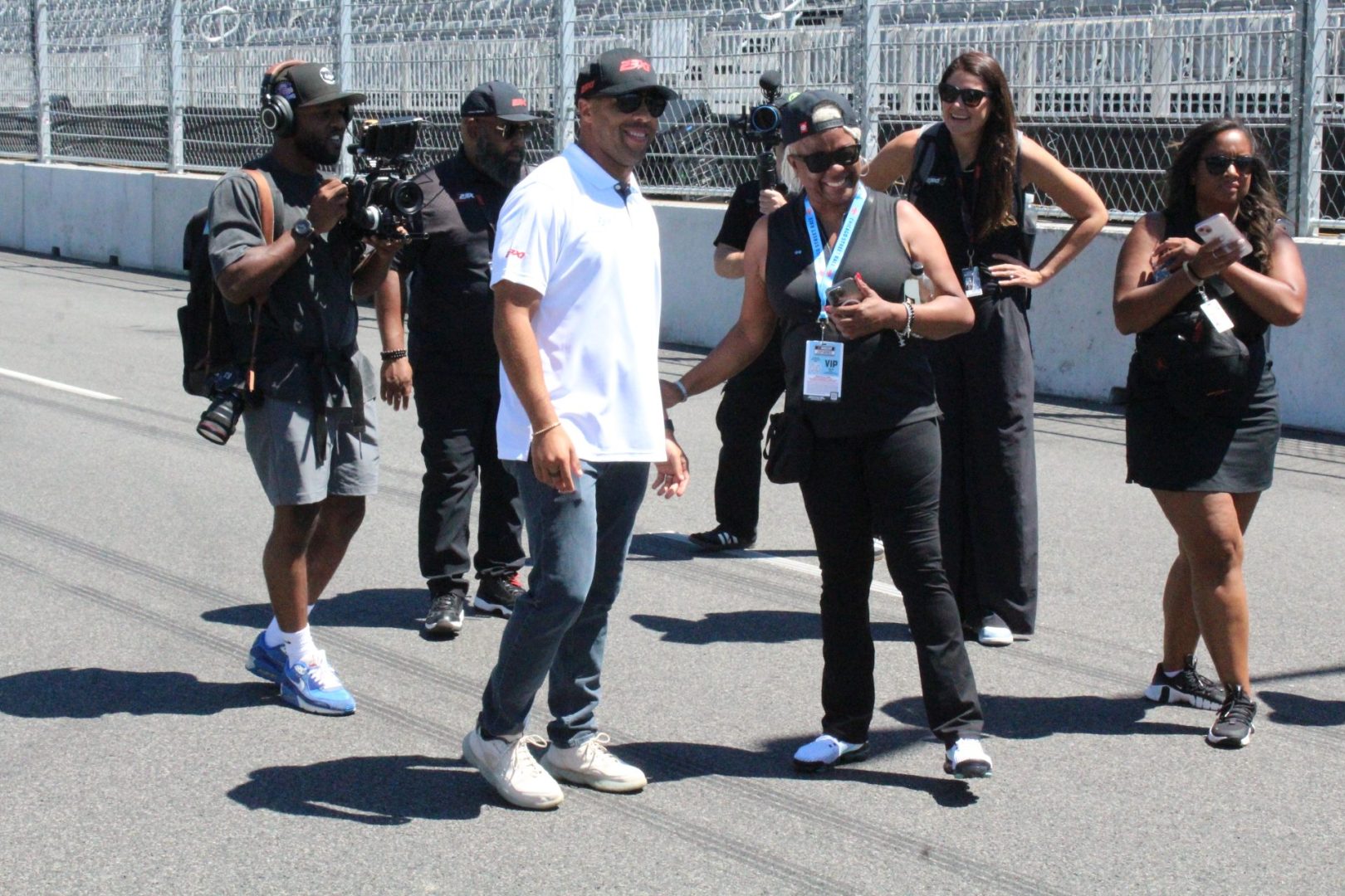 Blue Cross Blue Shield Illinois and NASCAR honor Chicago heroes