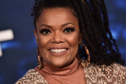 Yvette Nicole Brown