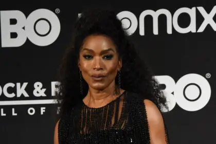 Angela Bassett