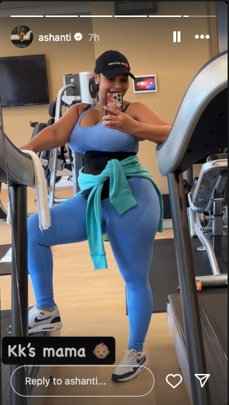 Ashanti pumps breast milk while working out