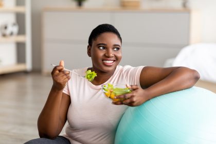 weight loss, curvy black woman, eating healthy