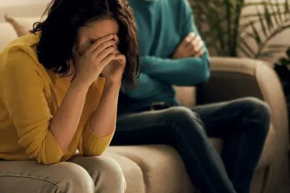 Money habits that devastate marriages