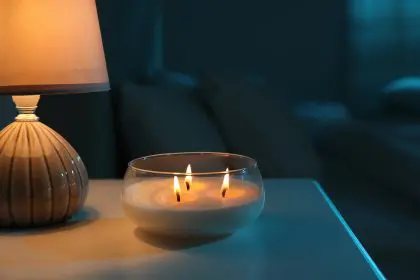 Scented candle