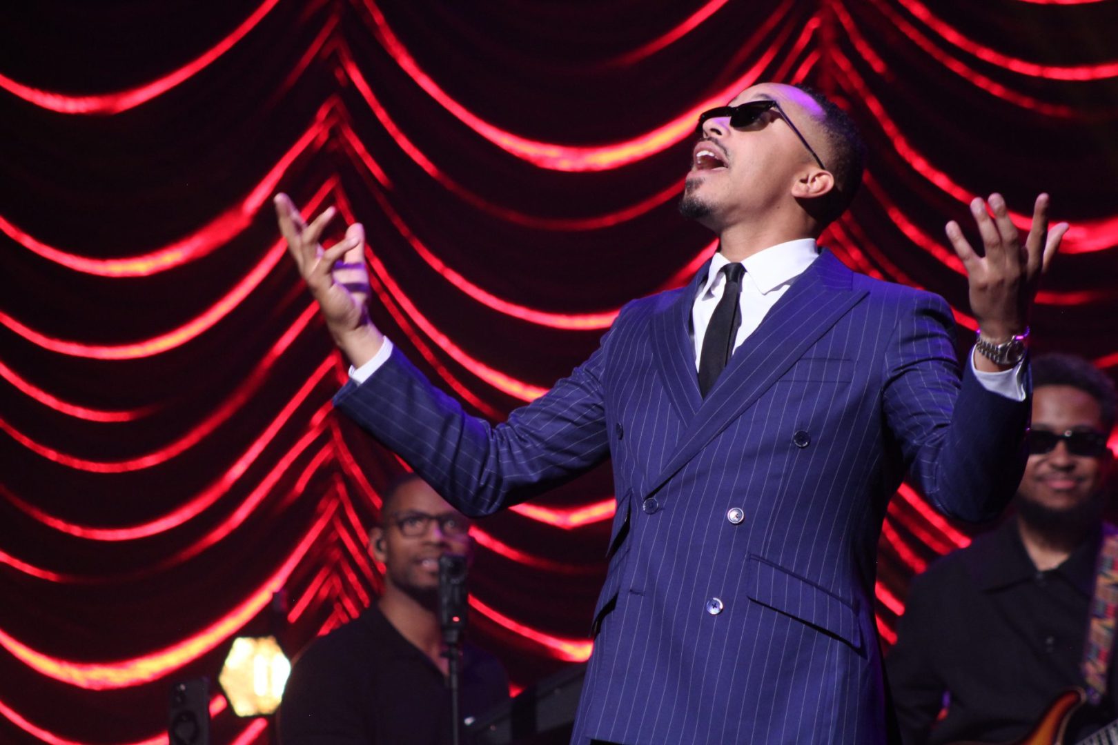 October London, Tamar Braxton deliver soul in Chicago