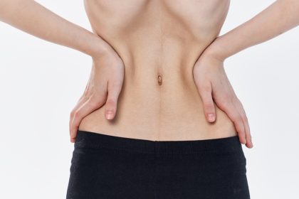 Sucked in stomach, health risks