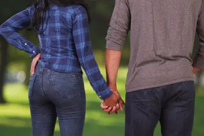 your partner avoids hand