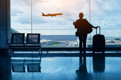 travelers, layover flights