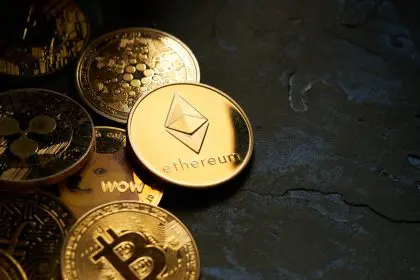 Ethereum, bitcoin, crypto