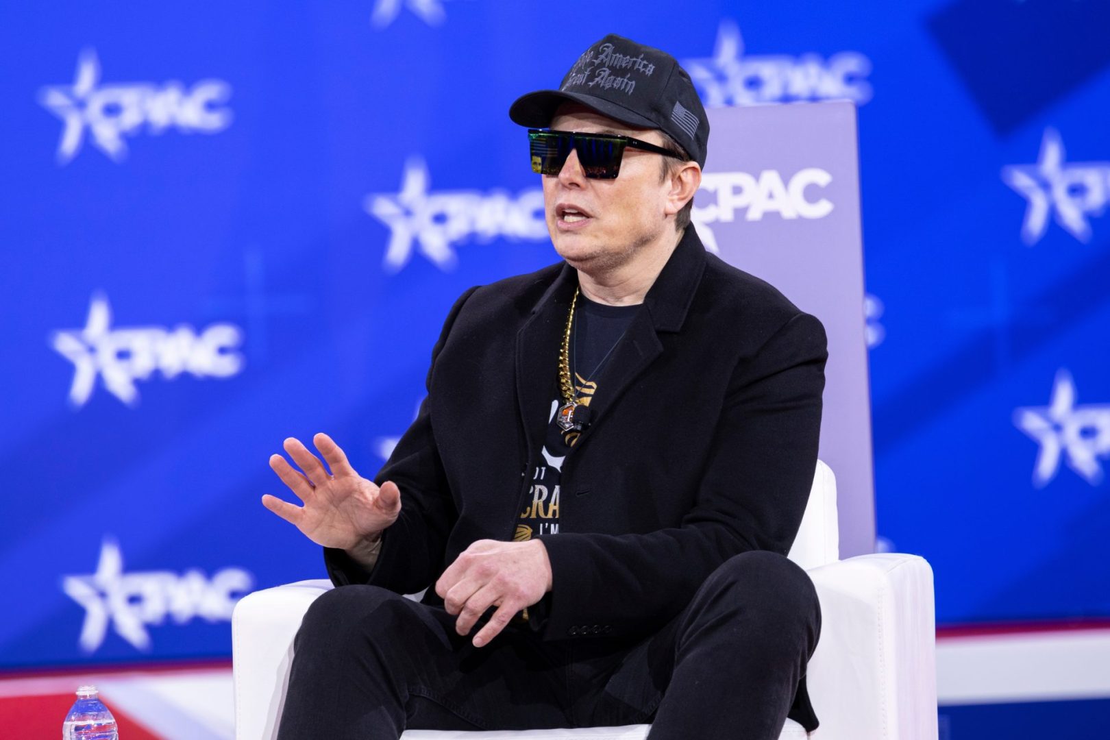 Elon Musk takes his Odyssey feud to a whole new level