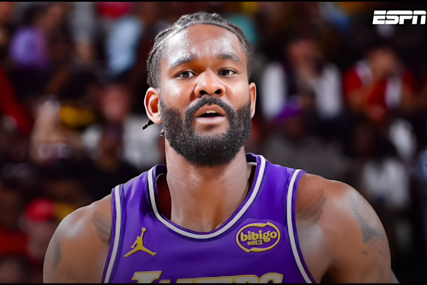 Deandre Ayton ends the Lakers center mystery