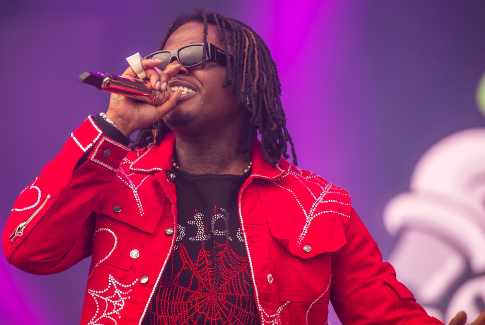 Gunna thrives in Paris with girlfriend after YSL chapter