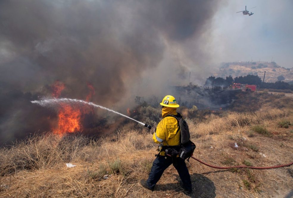 Evacuation warning issued as Encino brush fire spreads to 5 acres